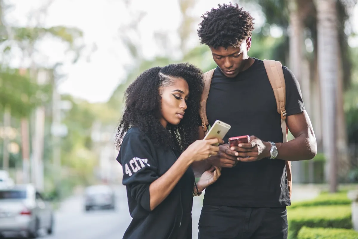Emotionally Unavailable Men: The Signs and What to Do Next